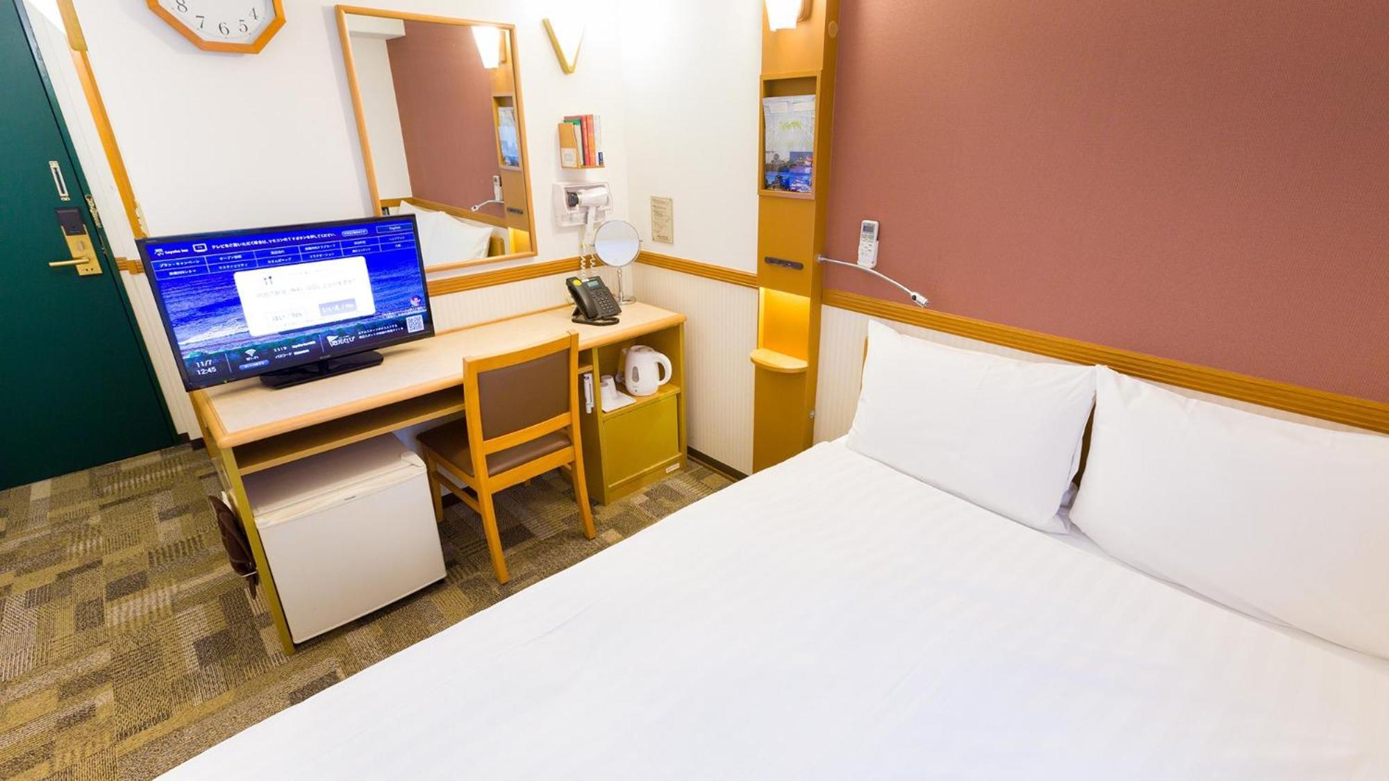 Toyoko Inn Kanazawa-Eki Higashi-Guchi Room photo